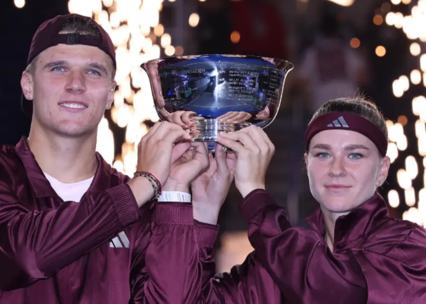 US Open: Karolina Muchova y Jakub Mensik conquistan el título de dobles mixtos en su debut como pareja