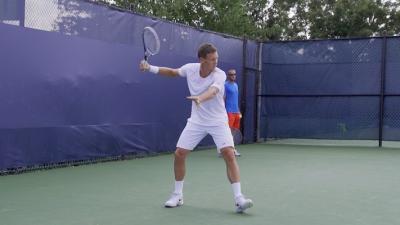 Tomas Berdych: ataque de pelota, impacto y final (posicin)