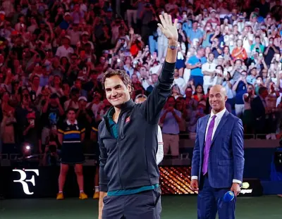 "¿Por qué no regresás?": La broma de Federer a McEnroe que hizo estallar Nueva York