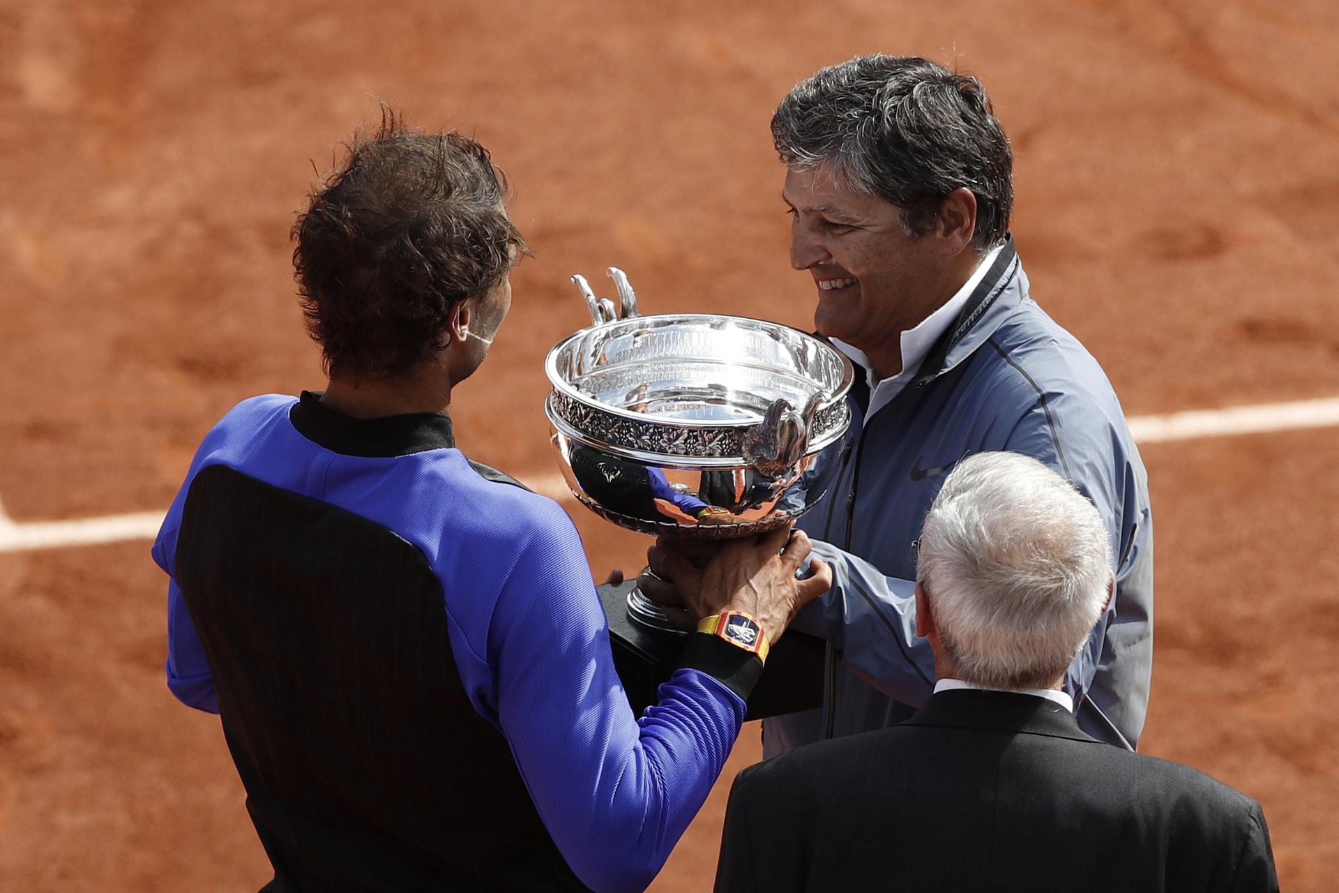 Toni Nadal: Desde 2005 Rafa es incapaz de jugar un Grand Slam sin tomar un calmante