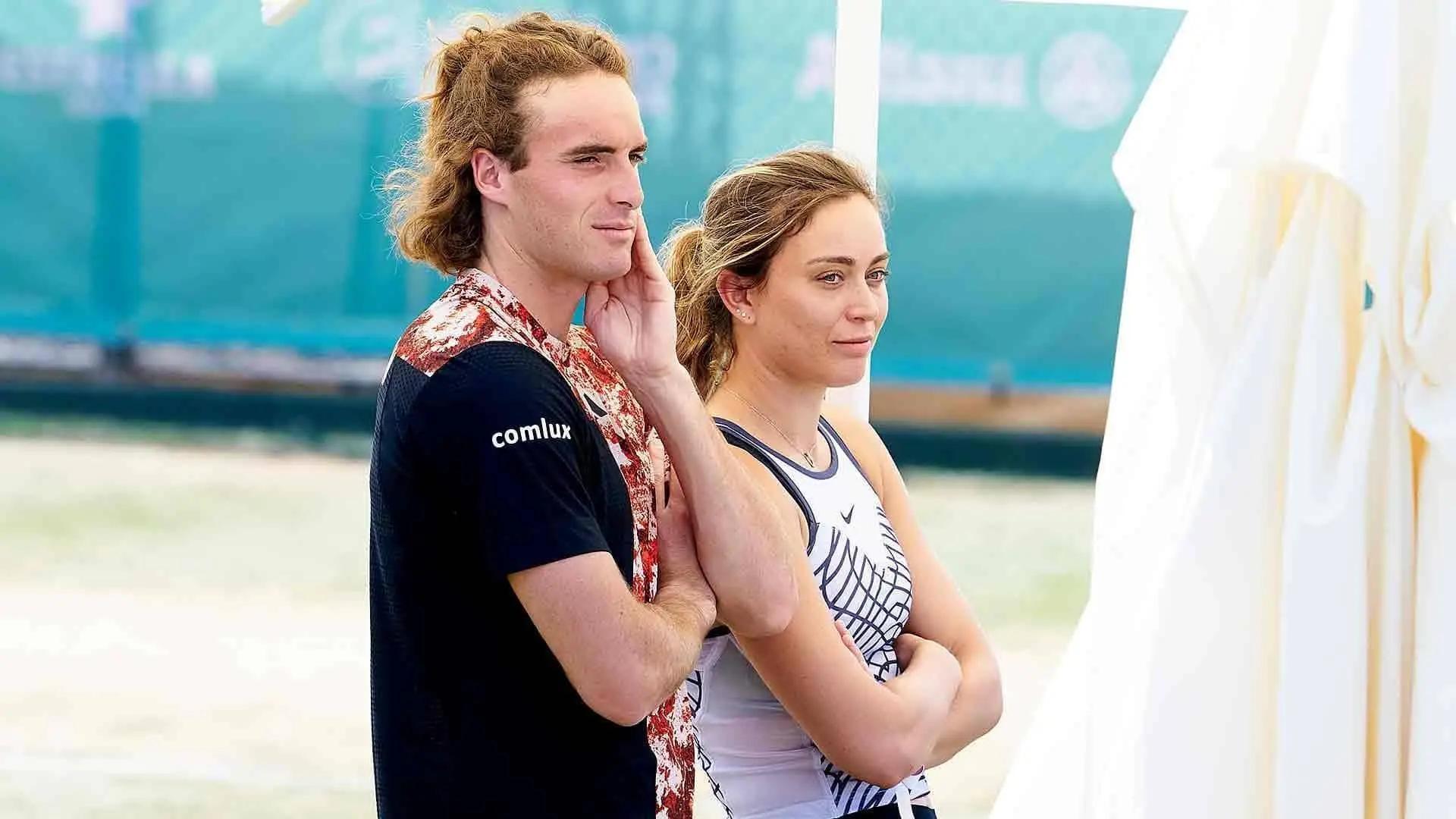 Tsitsipas detalla la ansiedad de vivir bajo los focos por un romance tenístico de alto perfil